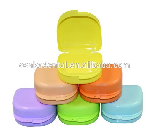 Hot Sale Colourful plastic denture box for keeping denture clean