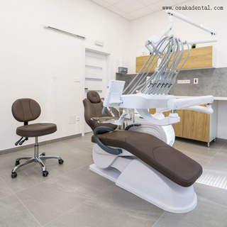CE Proved Leather Dental Chair with Stable Base And LED Light