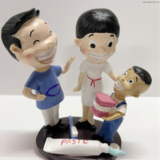 New Dental Office Decoration Dentist And Little Girl Figurine Ornament Professional Dental Clinic Decor