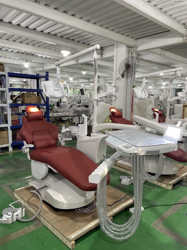 Advanced Dental Chair with Integrated Memory Positioning and Multi-Function Foot Pedal