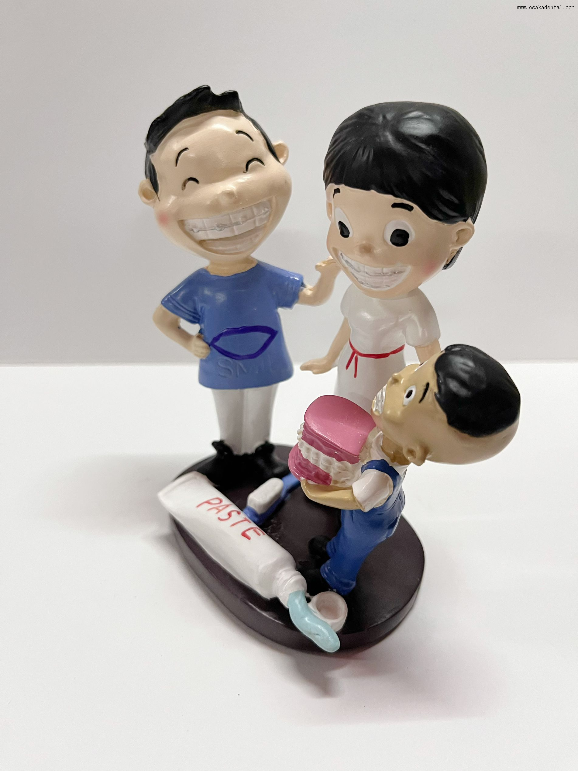 New Dental Office Decoration Dentist And Little Girl Figurine Ornament Professional Dental Clinic Decor