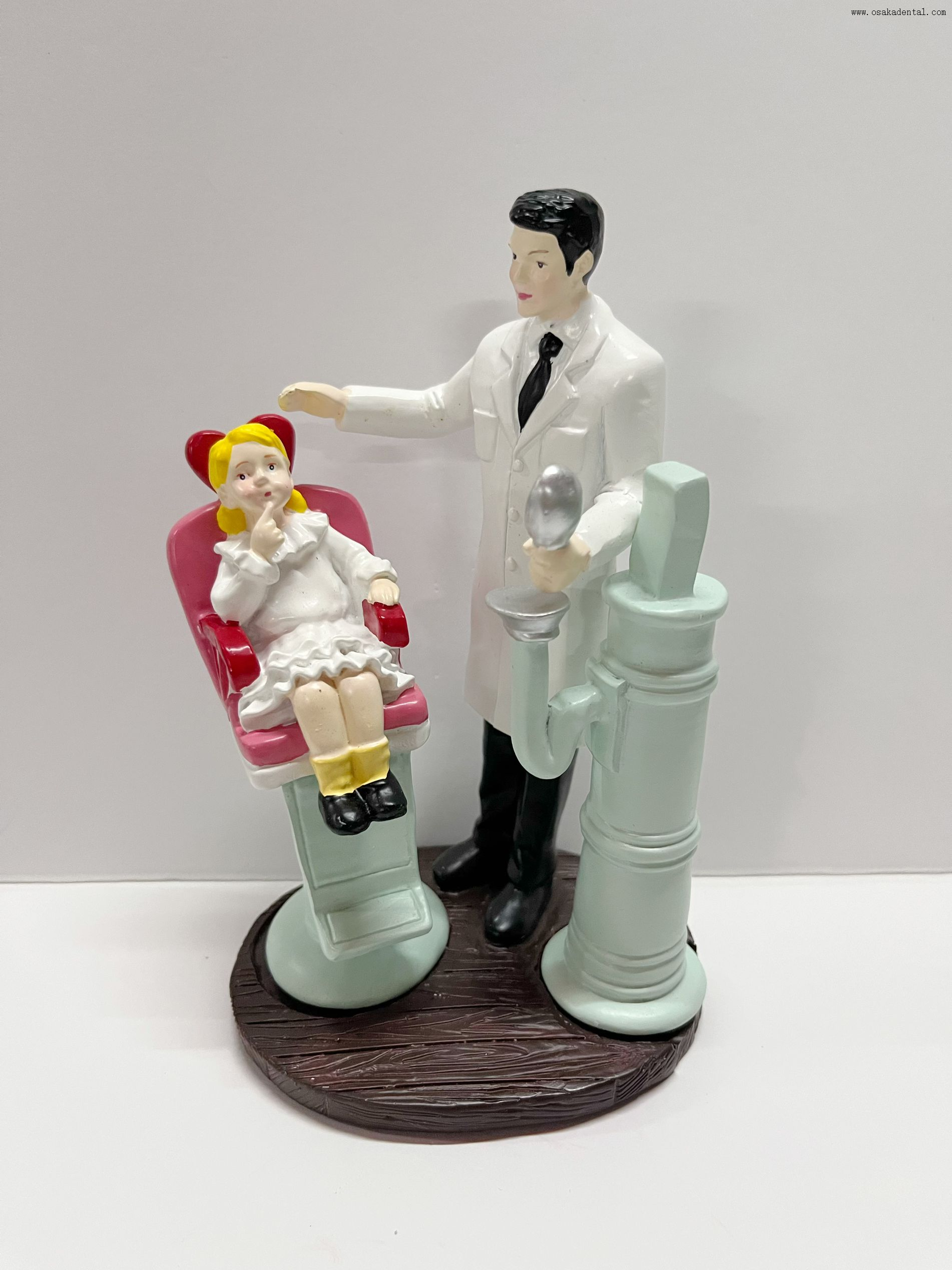 New Dental Office Decoration Dentist And Little Girl Figurine Ornament