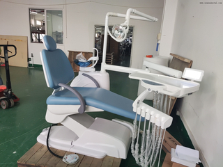 LED-Integrated Dental Treatment Chair with Adjustable Illumination for Precision Procedures
