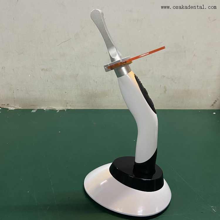New Dental 1s LED Curing Light