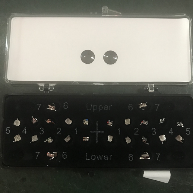 Dental Metal Orthodontic Bracket with Molar Buccal Tube Full Set.