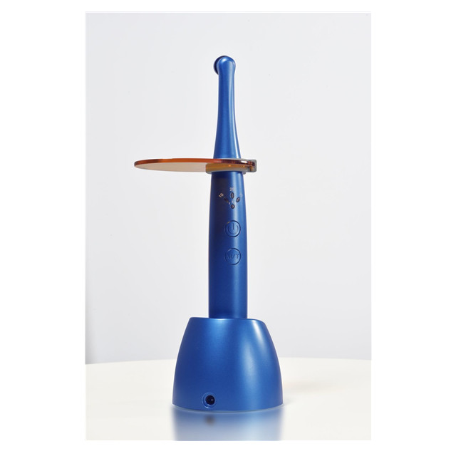 New One Second Dental Curing Light with Plastic Tips