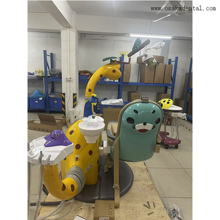 Giraffe-shaped Pediatric Dental Chair with Interactive LCD Screen