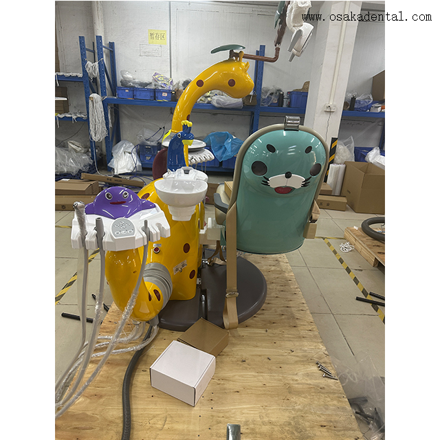 Giraffe-shaped Pediatric Dental Chair with Interactive LCD Screen