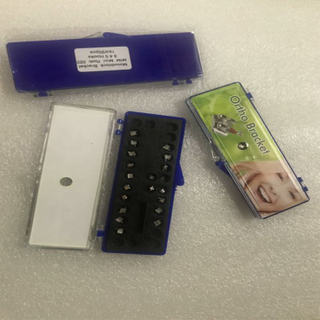 Dental Orthodontic Ceramic Bracket(Groove base)