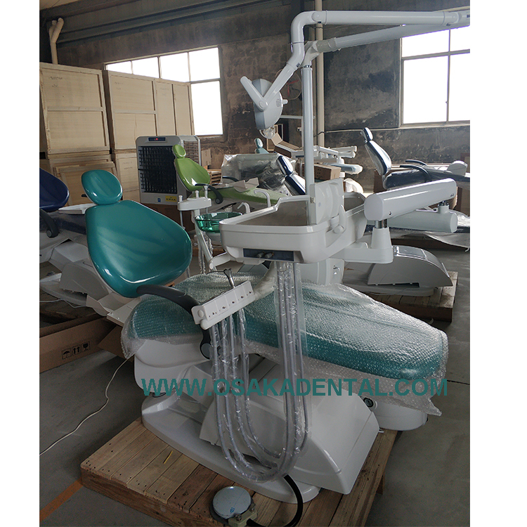 Dental chair with 8 light bulb LED lamp