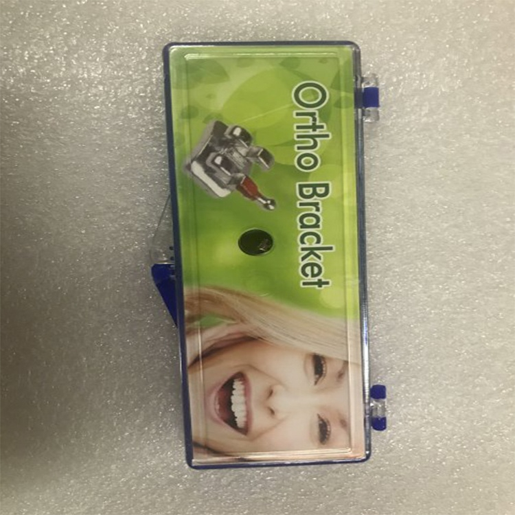 Dental Orthodontic Ceramic Bracket(Groove base)